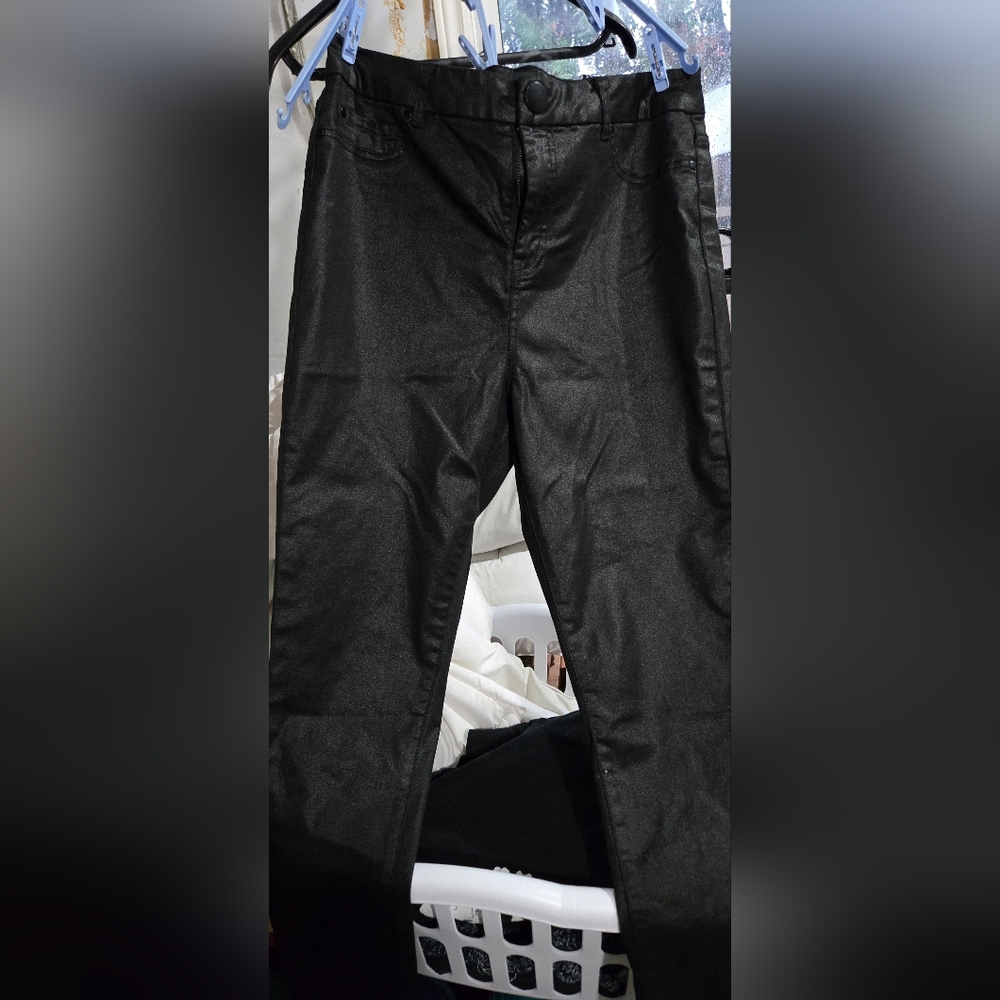 Women's Shiny Black Jeans